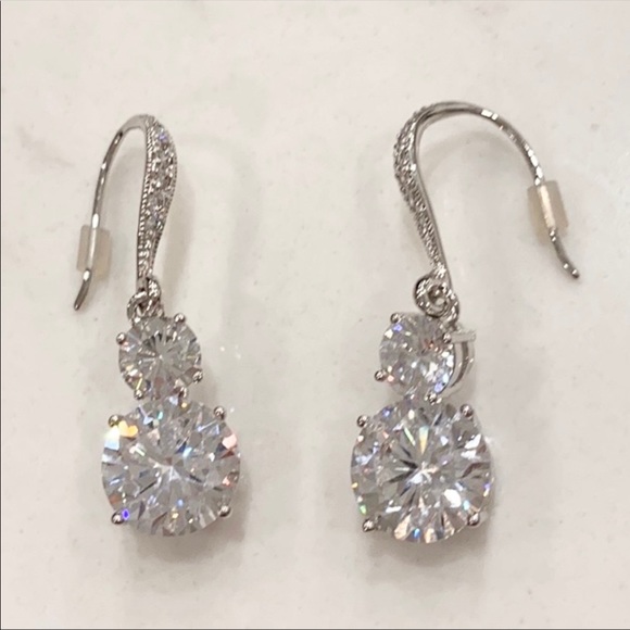 Diamond drop Fashion Earrings (cubic Zirconia) - Picture 3 of 3
